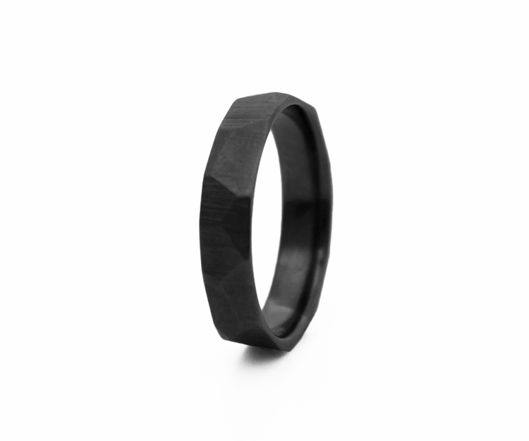 Tommi Salonen / SAVU design - Fels (schmaler Ring, schwarz)