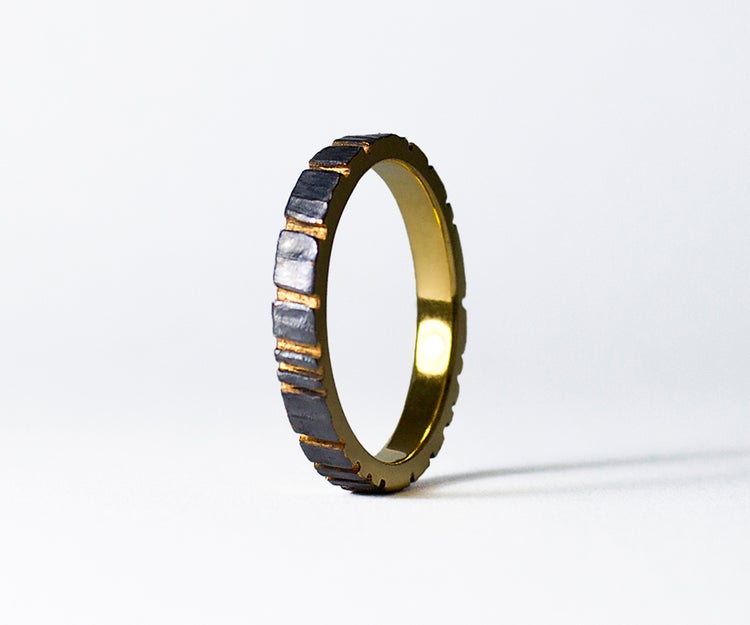 Tommi Salonen / SAVU design - Kelo (Ring, patiniert)