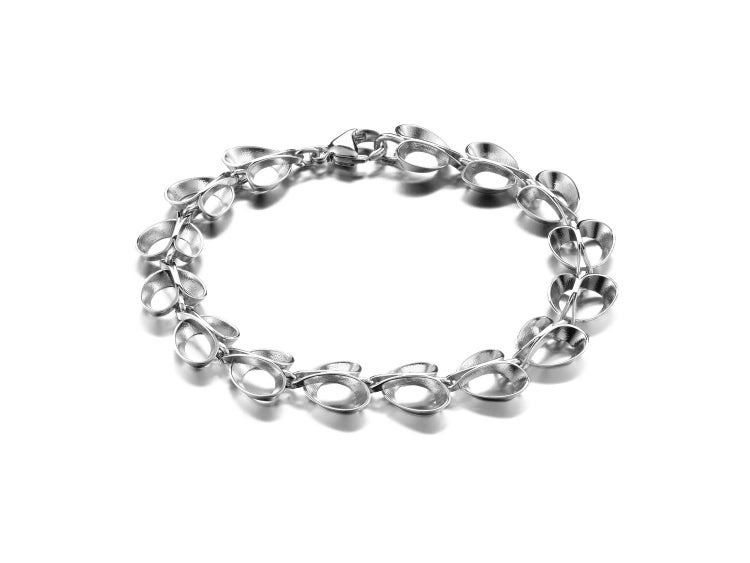 Inni P&auml;rn&auml;nen / Lumoava - Knospe (Armband)